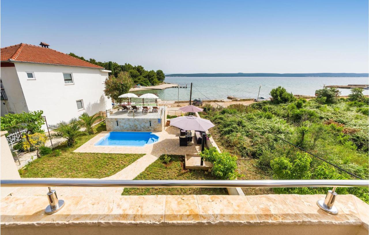 Amazing In With Kitchen Apartment Ždrelac